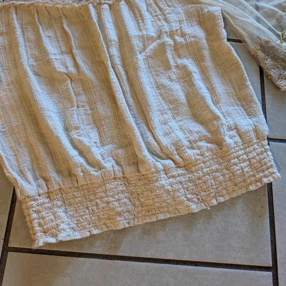 Free People Creamy Beige Hippie Top Sheer Lace wide Sleeves Size XS - Picture 8 of 9